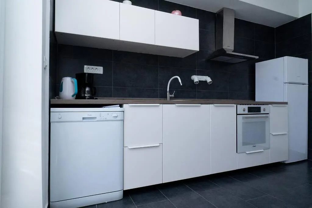 Apartment A1 With Private Pool Trogir